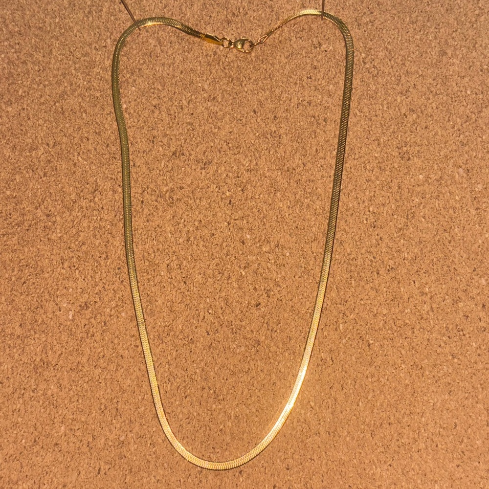 Elegant Gold Necklace